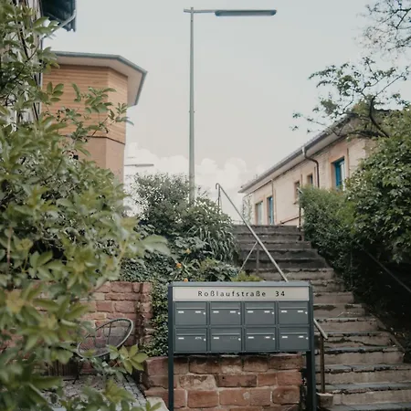 Weinstrassen Mit Zentrumsanbindung *